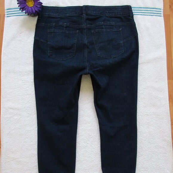 TORRID JEANS Size 14 Zip Ankle Bombshell Skinny Denim - Picture 5 of 9